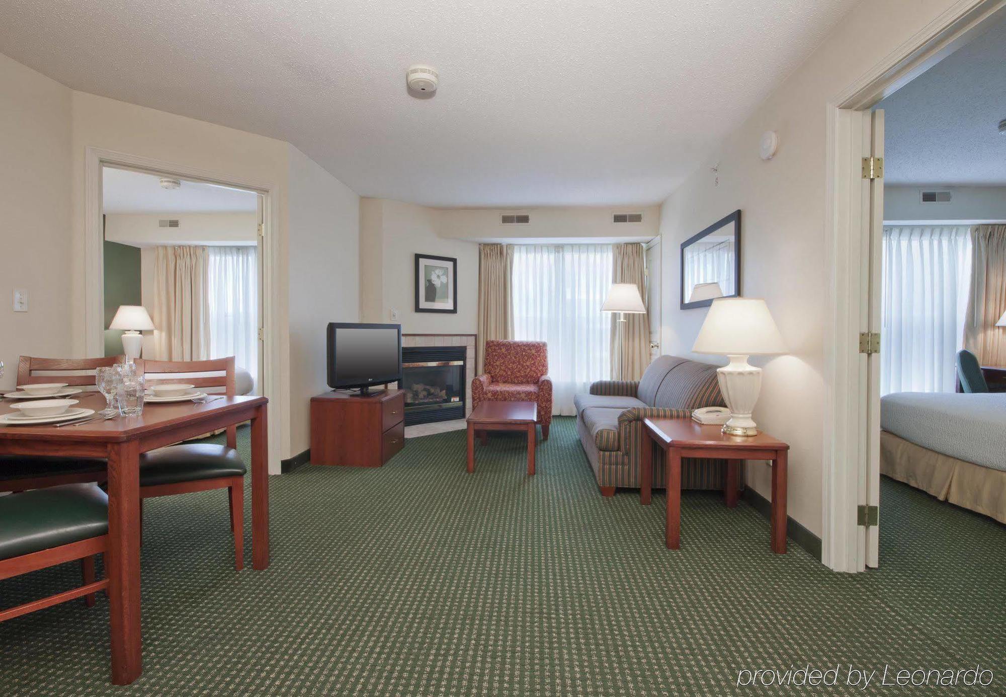 Residence Inn By Marriott Tulsa South Exteriör bild